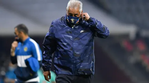 Leonardo Cuellar no pudo sacar de la crisis a América Femenil y renunció.