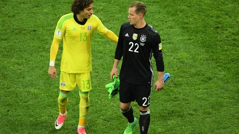 Ochoa y Ter Stegen mantienen una buena relación.