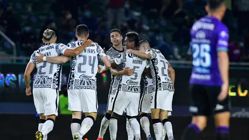 América celebra el gol del triunfo en Mazatlán.