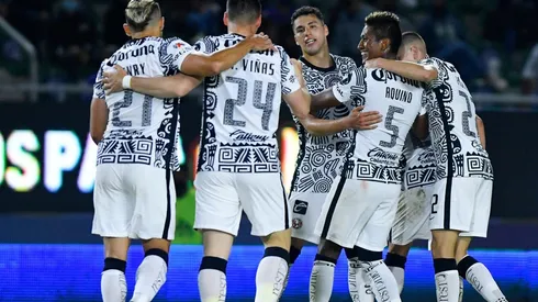 América celebra el autogol de Ortiz.