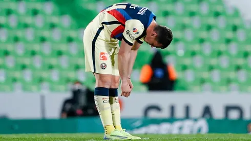 La razón de la ausencia de Viñas en América.