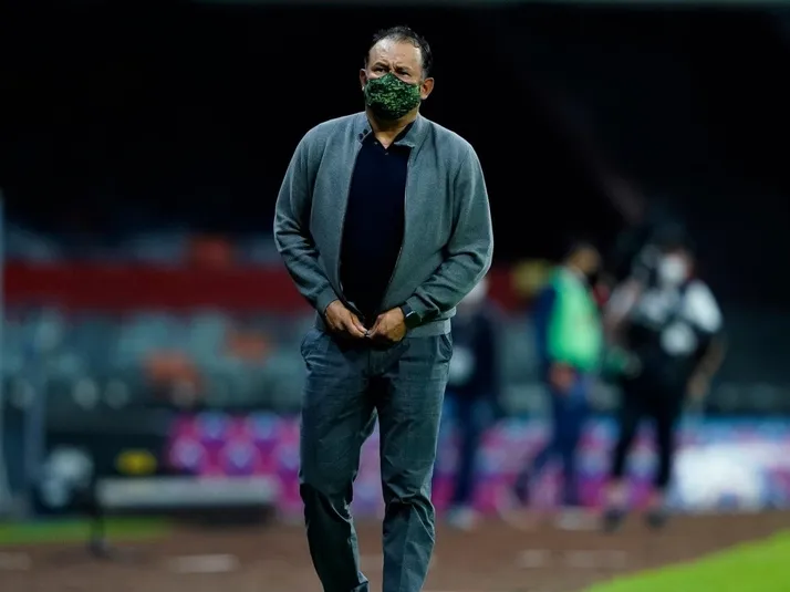 "Hay que felicitar a América por su respuesta": Reynoso