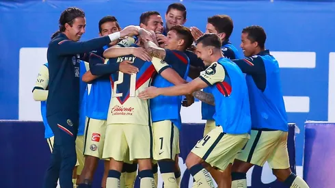 América podría cambiar de marca deportiva.