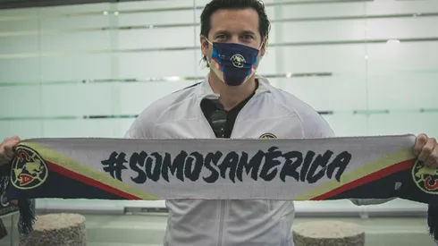 Santiago Solari arribó a México esta madrugada.