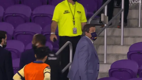 Herrera fue expulsado en el entretiempo.