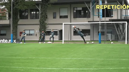 Divertido reto viral de atajadas en Coapa