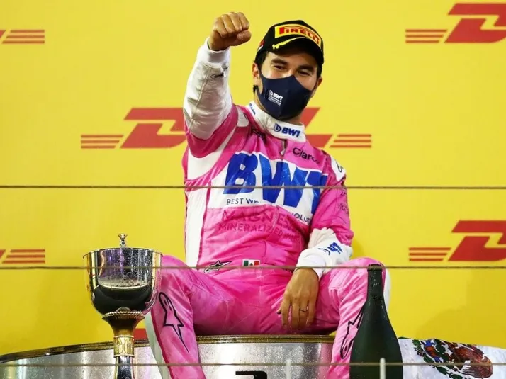 El plantel felicitó a Checo por su primer triunfo