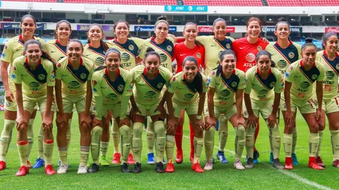 América Femenil en la fotografía oficial.