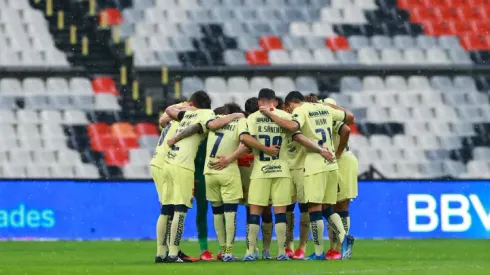 América alistándose ante Cruz Azul.