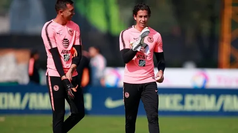 Jiménez revela qué le enseñaron Marchesín y Memo