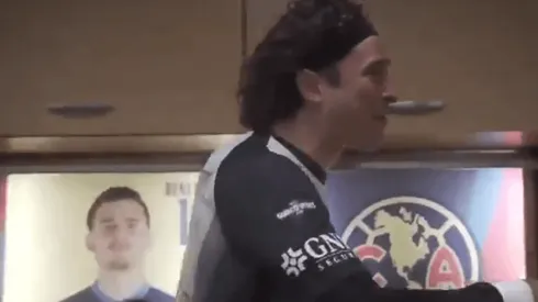 Memo conmovió en el vestidor luego del triunfo