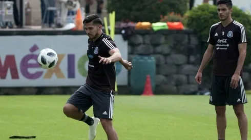 Récord compara en su portada a Henry con Raúl