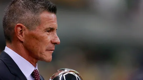 Tena dejará su cargo en América.