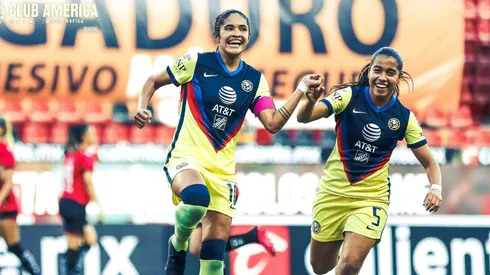 Daniela Espinosa marcó un doblete en el Estadio Caliente