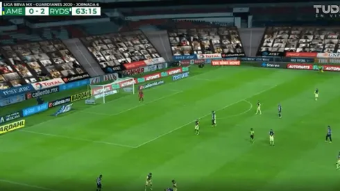 Roger Martínez es expulsado en el América.