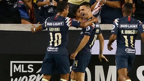 Benedetti y Gio son las novedades del entrenamiento