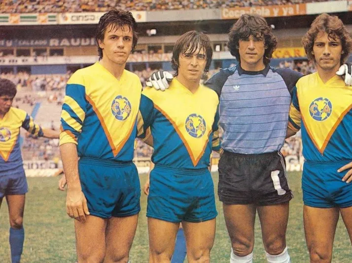 Vuelve la "picuda": las últimas playeras