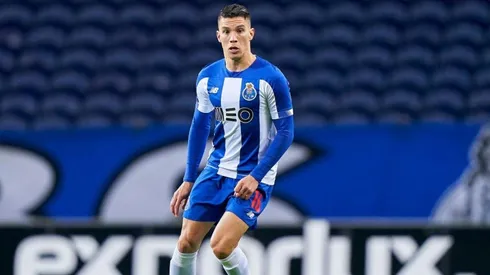 Roger felicita a Uribe por el campeonato con el Porto.