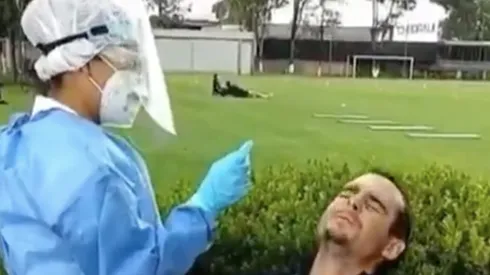 Benedetti sufre con las pruebas médicas de coronavirus.