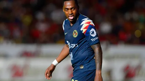 El futuro de Renato Ibarra está en manos de Emilio Azcárraga.