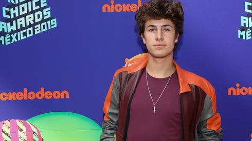 Zurita "quema" presentación de la nueva playera