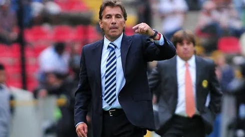 Carlos de los Cobos contó detalles de su llegada al América.