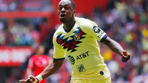 Ibarra se entrena virtualmente junto al plantel