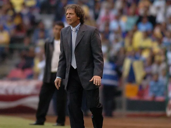 Cuando América tuvo a tres Técnicos en el Clausura 2008