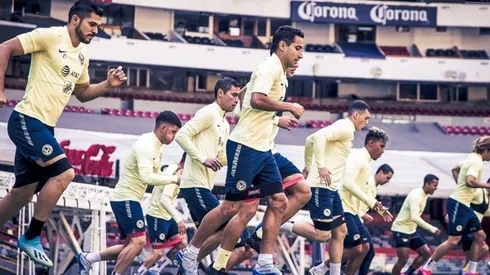 América entrenó este viernes en el Estadio Azteca.