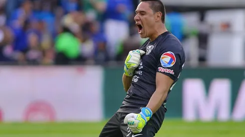 Moi mostró su nuevo look con la camisa de América