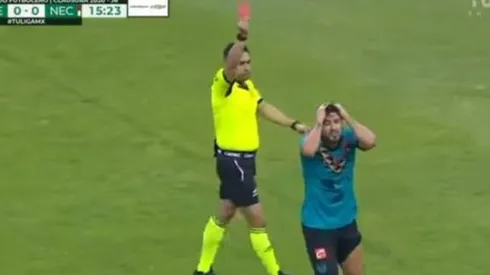 Valdéz dejó con 10 al América al amanecer del encuentro