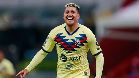 Castillo muestra apoyo al América en redes sociales.