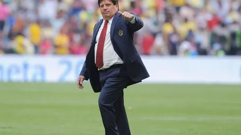 El Piojo Herrera se convierte en leyenda con el América