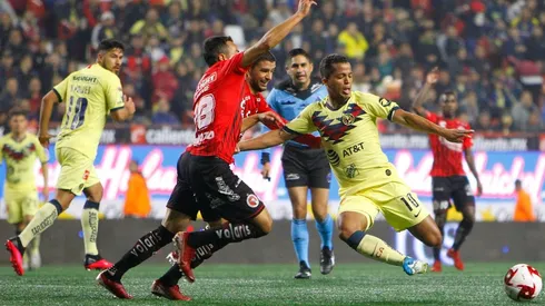 Giovani Dos Santos sería titular este martes