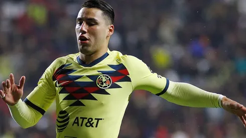 Sánchez señalado por la afición tras su error