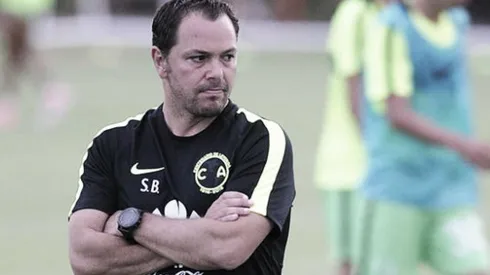 Baños se refirió al presente de Martínez en el América.