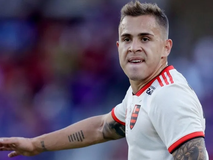 Directivo de Flamengo afirma que Robert Piris da Motta llega al América