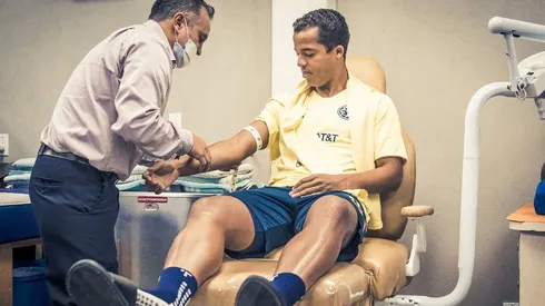 Giovani dos Santos comandó el plantel que reinició los entrenamientos