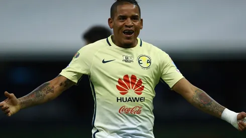 Micky busca recomponer su carrera