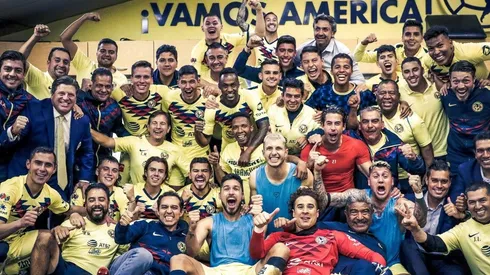 América celebró la calificación a la Gran Final en el camarín.