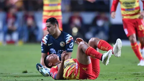 El defensor recibió la tarjeta roja en el minuto 34 de partido