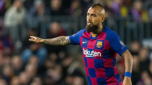 Aficionados piden la llegada de Arturo Vidal al América.