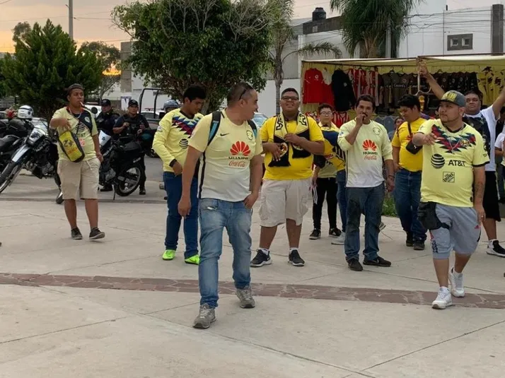 Aficionados americanistas llegaron al Alfonso Lastras pese a estar vetado