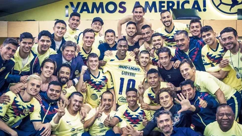 Plantel de América le dedica el triunfo a Gio dos Santos.