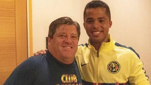 El Piojo visitó a Gio en el hospital.