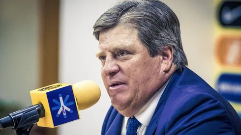 Miguel Herrera en conferencia de prensa.