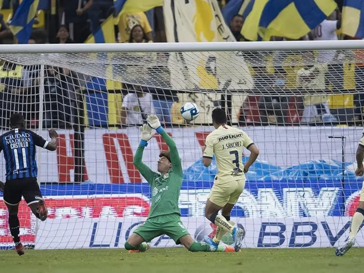 Ochoa se marcha abucheado tras pacto del América