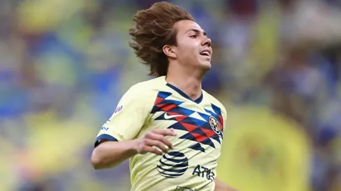 Sebastián Córdova en el Clásico Capitalino.