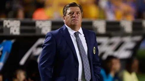 Miguel Herrera en el partido ante Tigres.