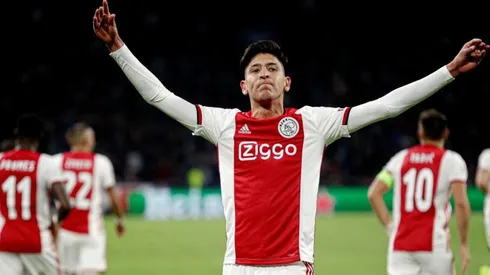 Edson Álvarez celebrando su gol en la Champions League.